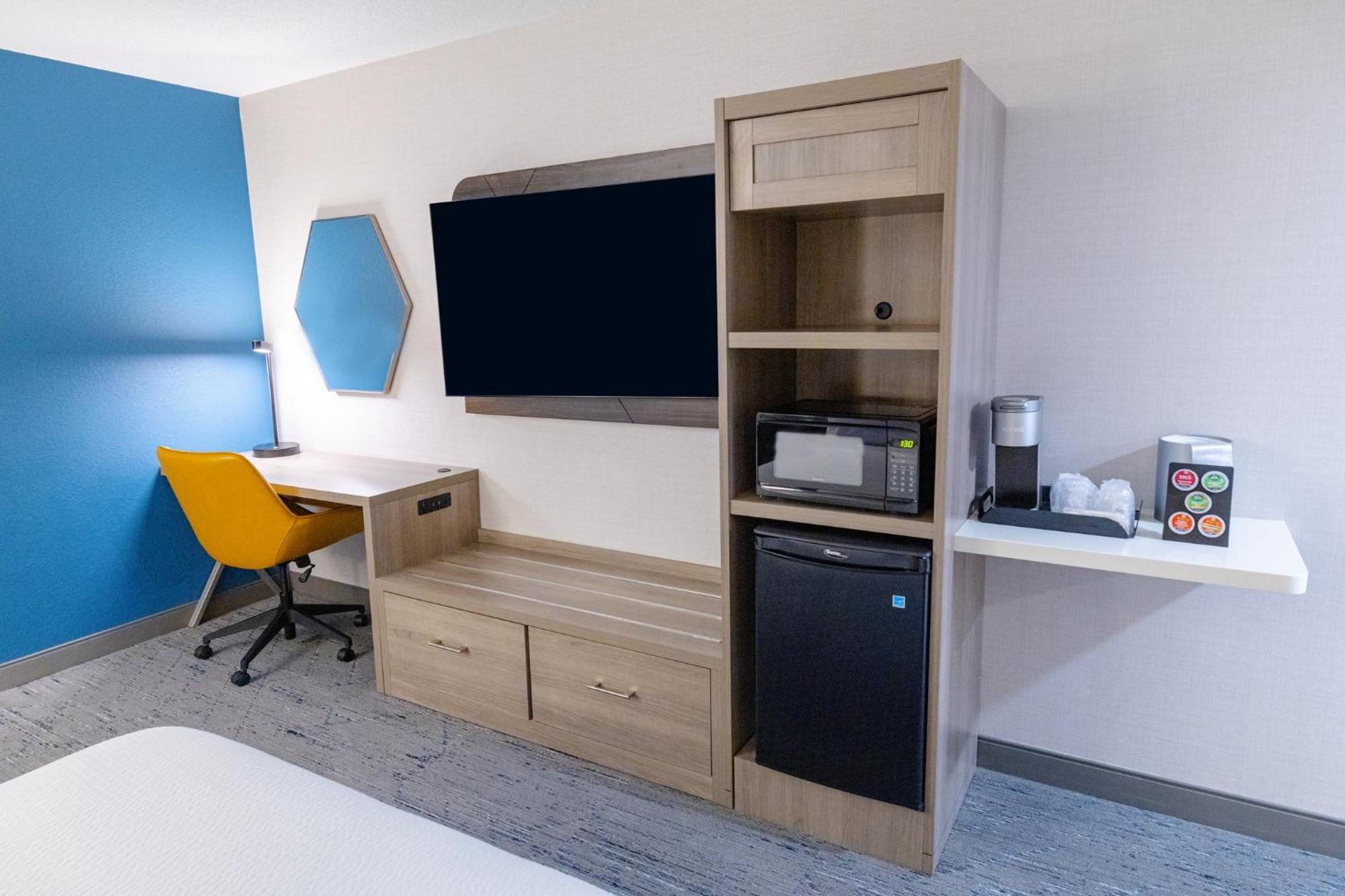 Holiday Inn Express - Neptune By Ihg Exterior foto